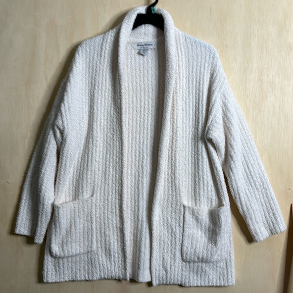Tommy Bahama Sweaters - Tommy Bahama sweater jacket. Size small.